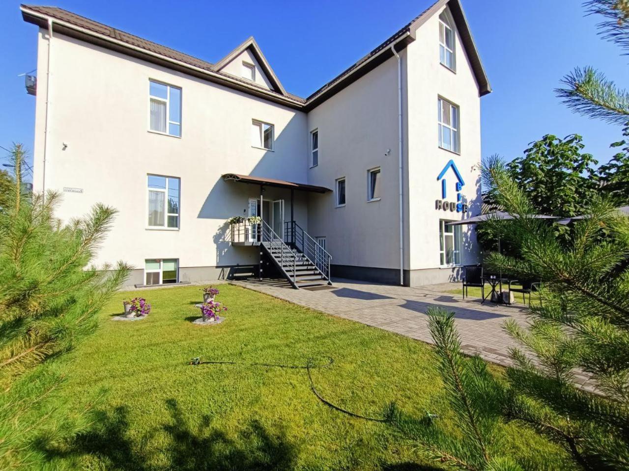 Apartments Bis House Dnipro Exterior photo